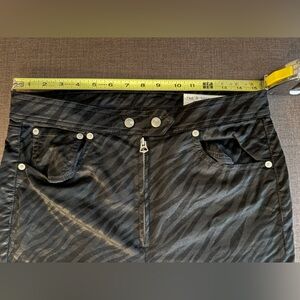 Rag & Bone NEW YORK - black on black flecked jeans – Ladies size 30 (slim fit)